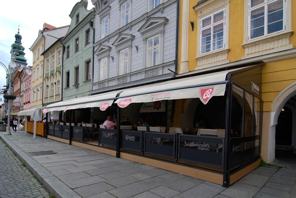 Fontana Pizzeria - Pension Τσέσκε Μπουντεγιόβιτσε Εξωτερικό φωτογραφία