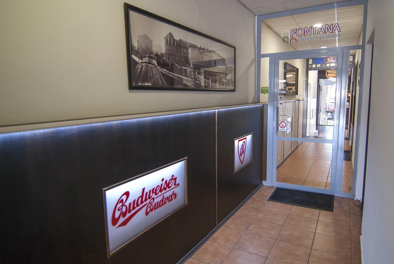 Fontana Pizzeria - Pension Τσέσκε Μπουντεγιόβιτσε Εξωτερικό φωτογραφία