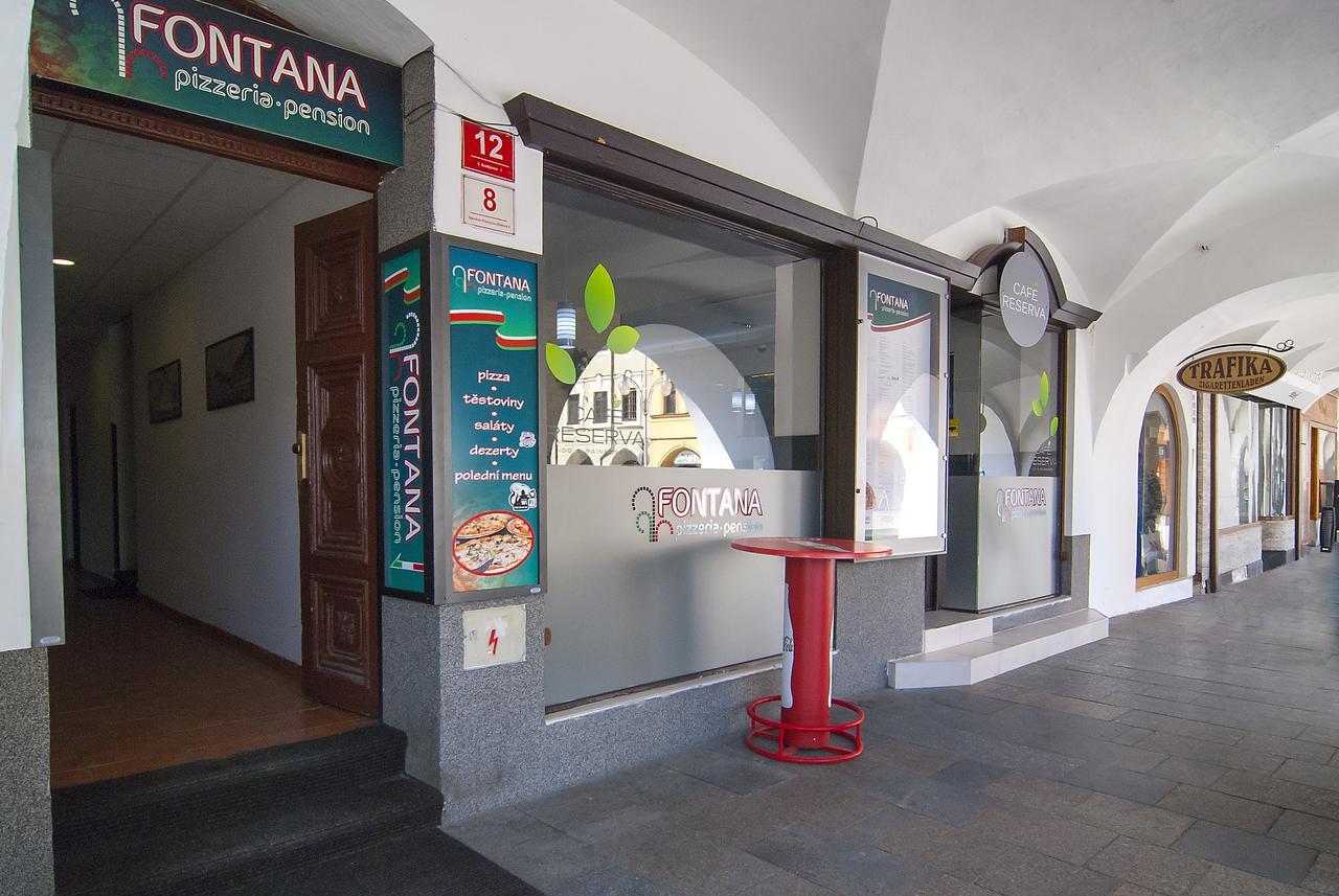 Fontana Pizzeria - Pension Τσέσκε Μπουντεγιόβιτσε Εξωτερικό φωτογραφία
